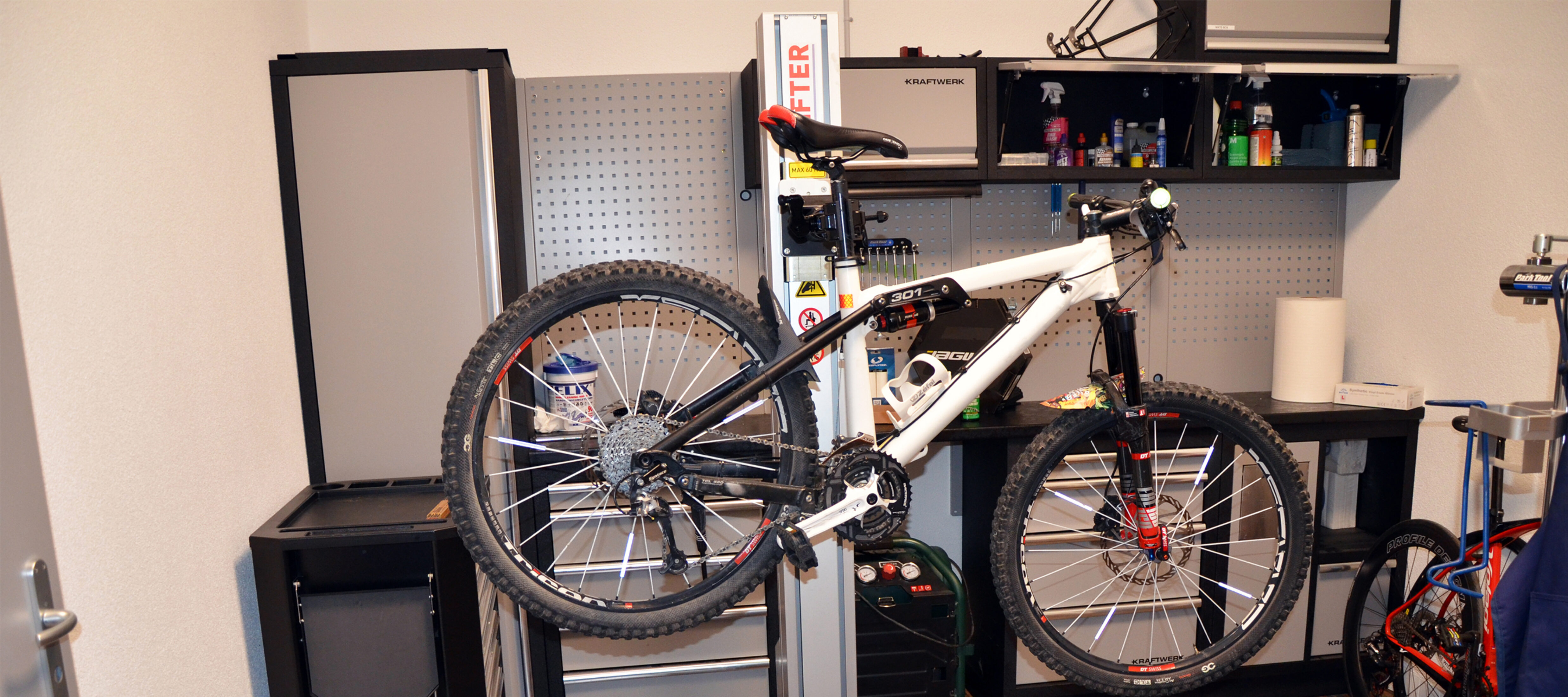 Byschulz ebike lifter image velok ag bassersdorf 2700x1200